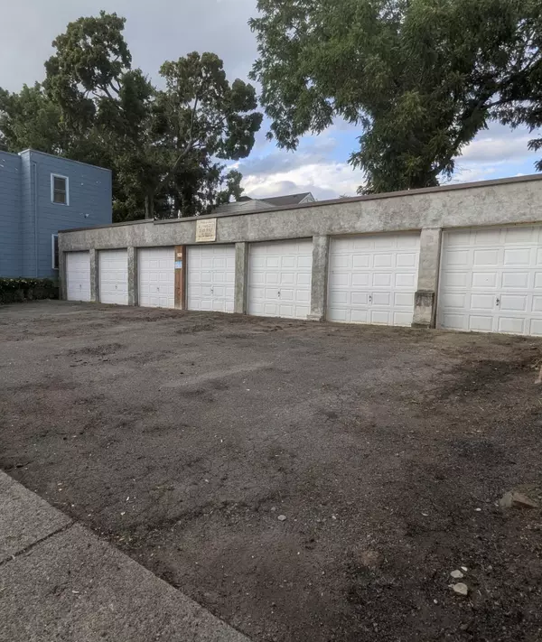 123 SPRING ST, Albany, NY 12203