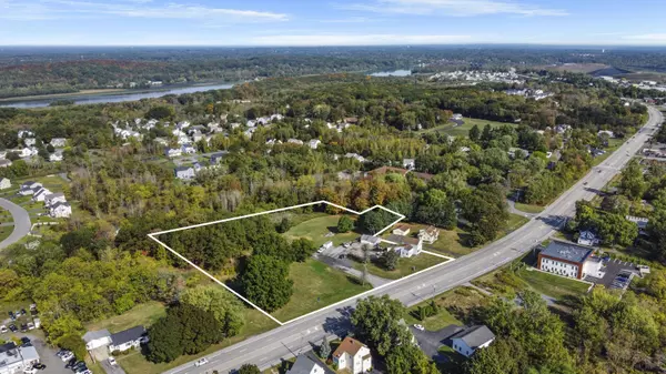 1126 New Loudon RD, Cohoes, NY 12047