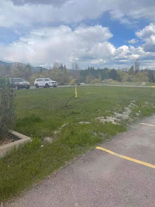 Whitefish, MT 59937,704 13th ST E