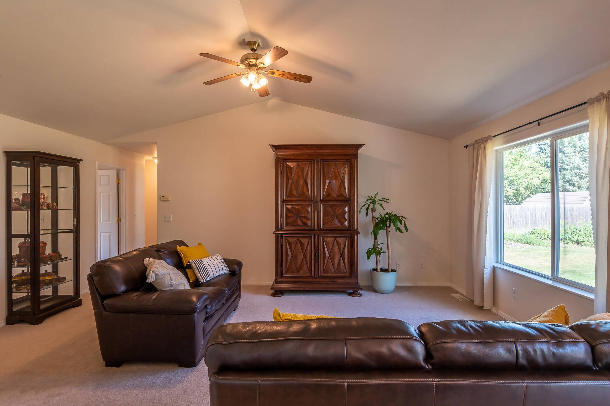 Whitefish, MT 59937,772 Cedar ST