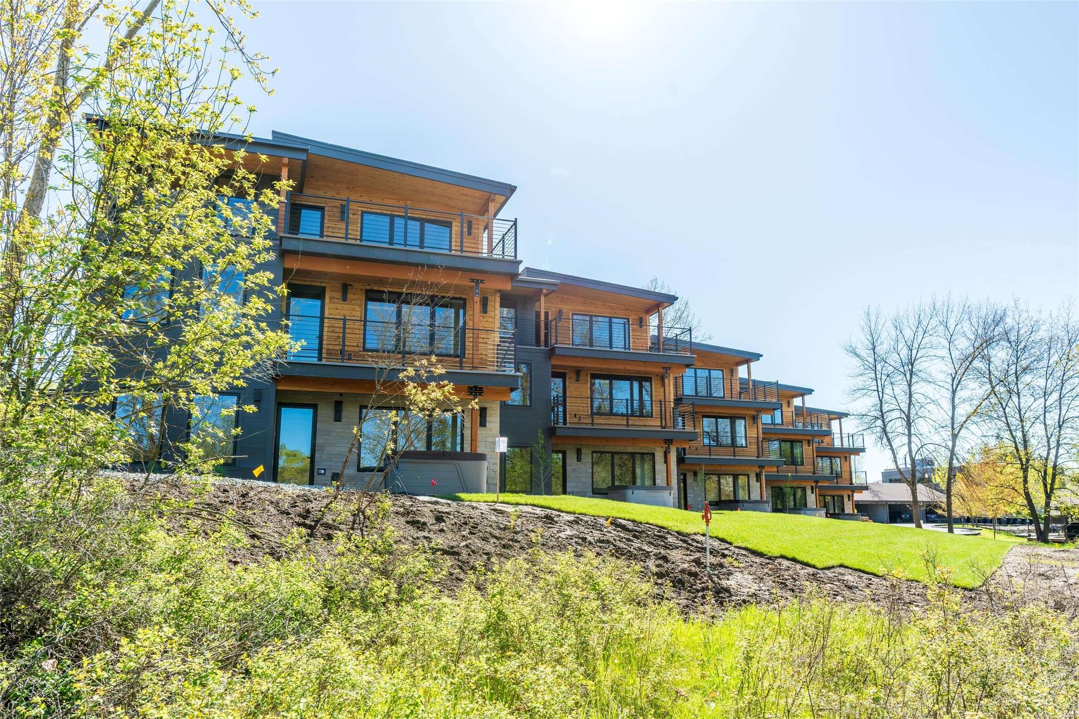 28 Miles AVE #202, Whitefish, MT 59937