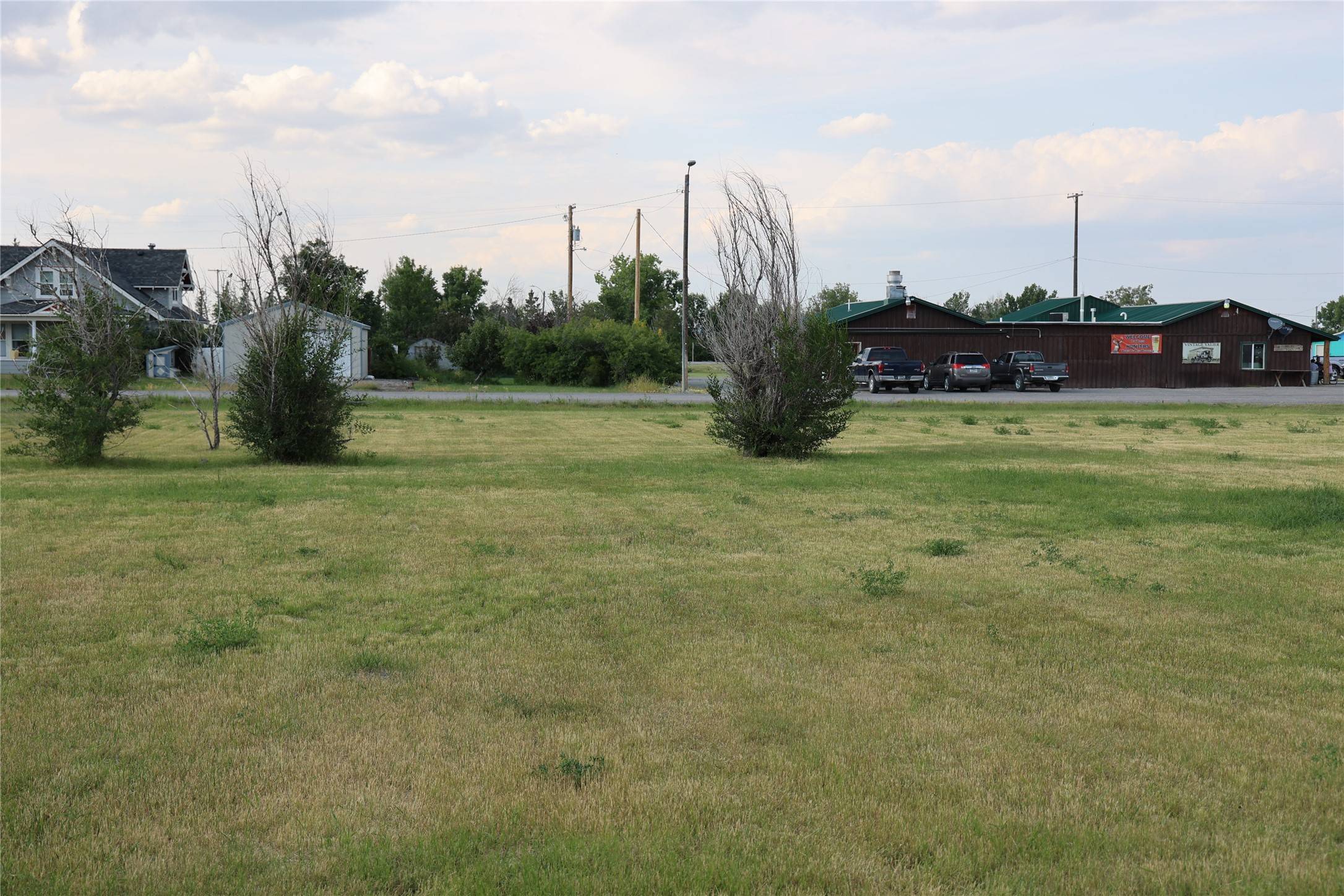 310 Teton AVE, Valier, MT 59486