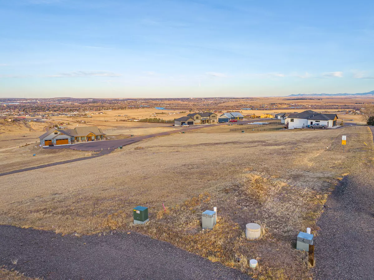 Great Falls, MT 59404,2215 Larkspur LN