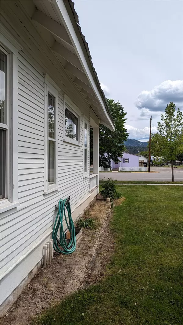 Libby, MT 59923,908 Mineral AVE