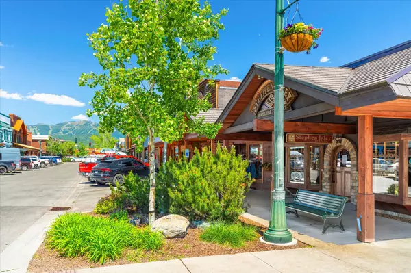 Whitefish, MT 59937,241 Central AVE
