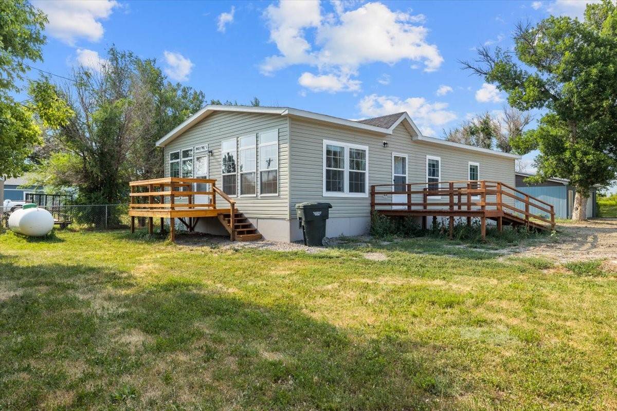 8020 Wade ST, Shepherd, MT 59079