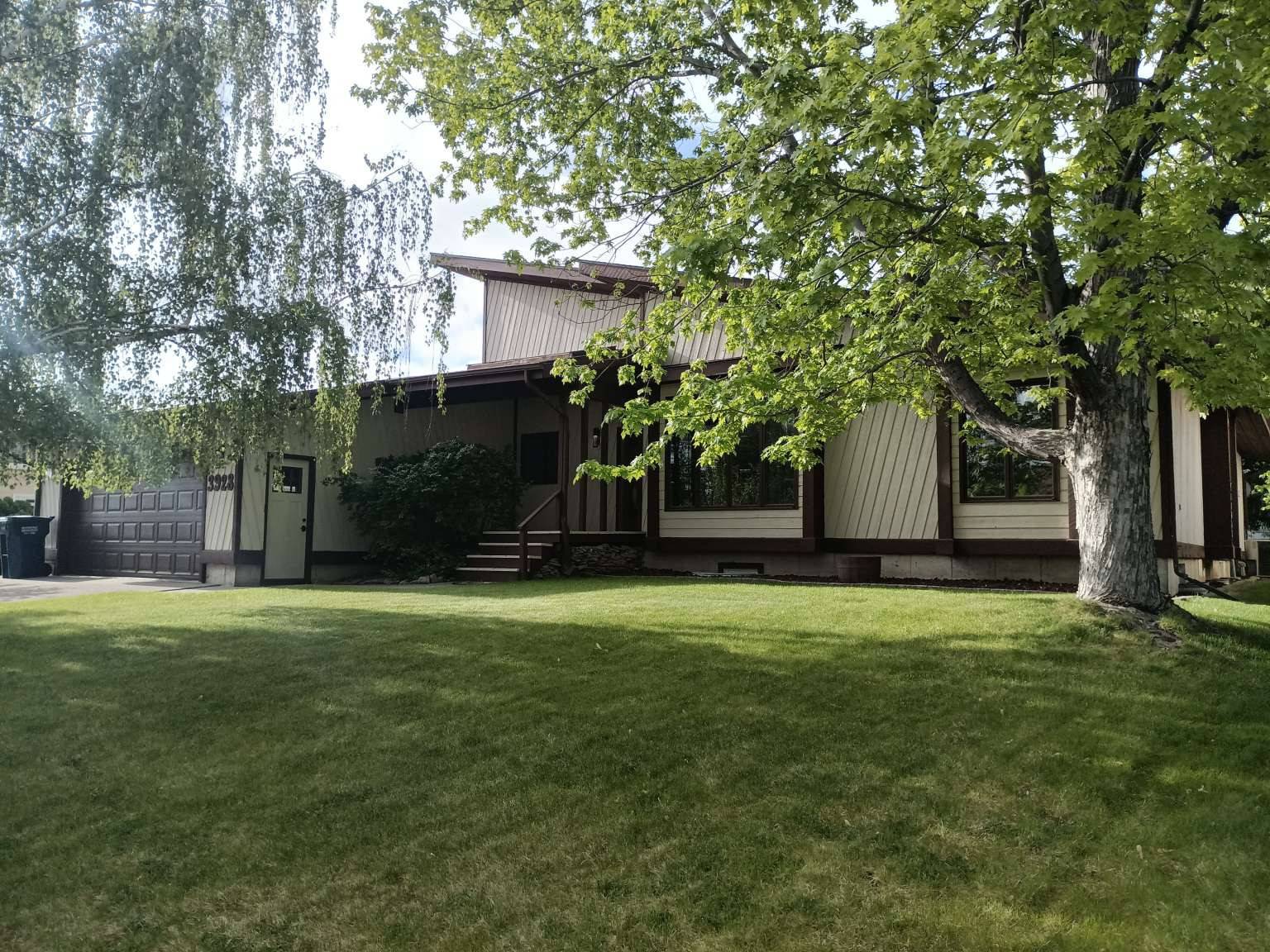 Great Falls, MT 59405,3928 15th AVE S