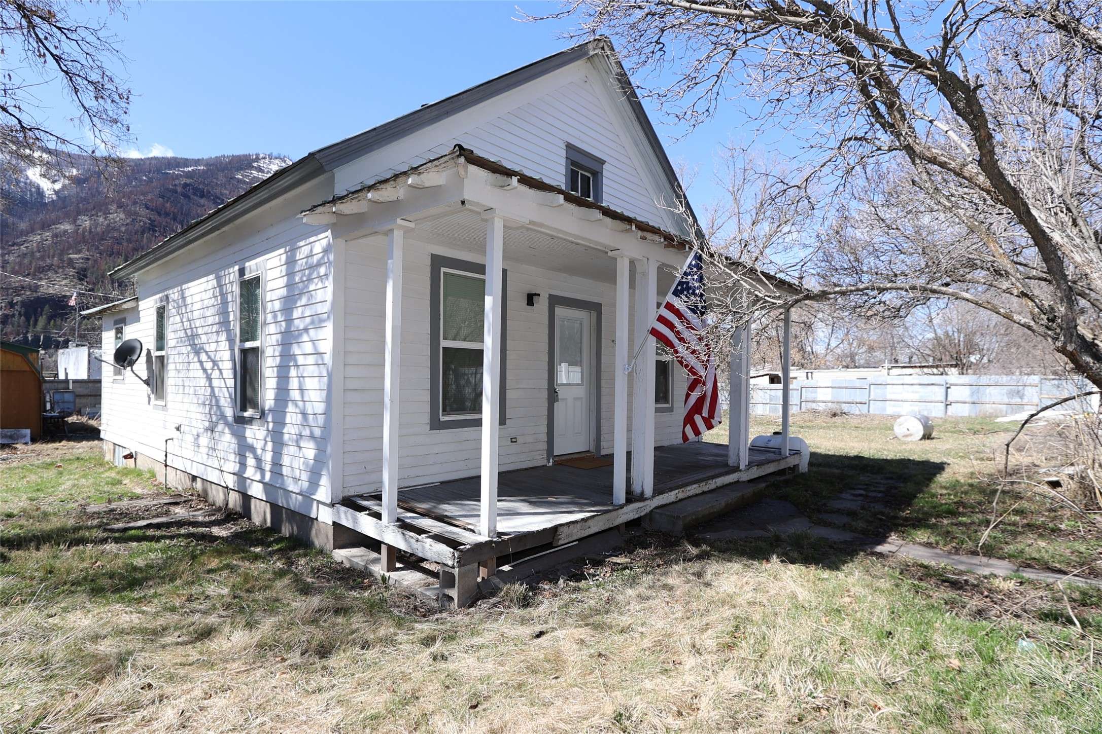 413 Central AVE, Paradise, MT 59856