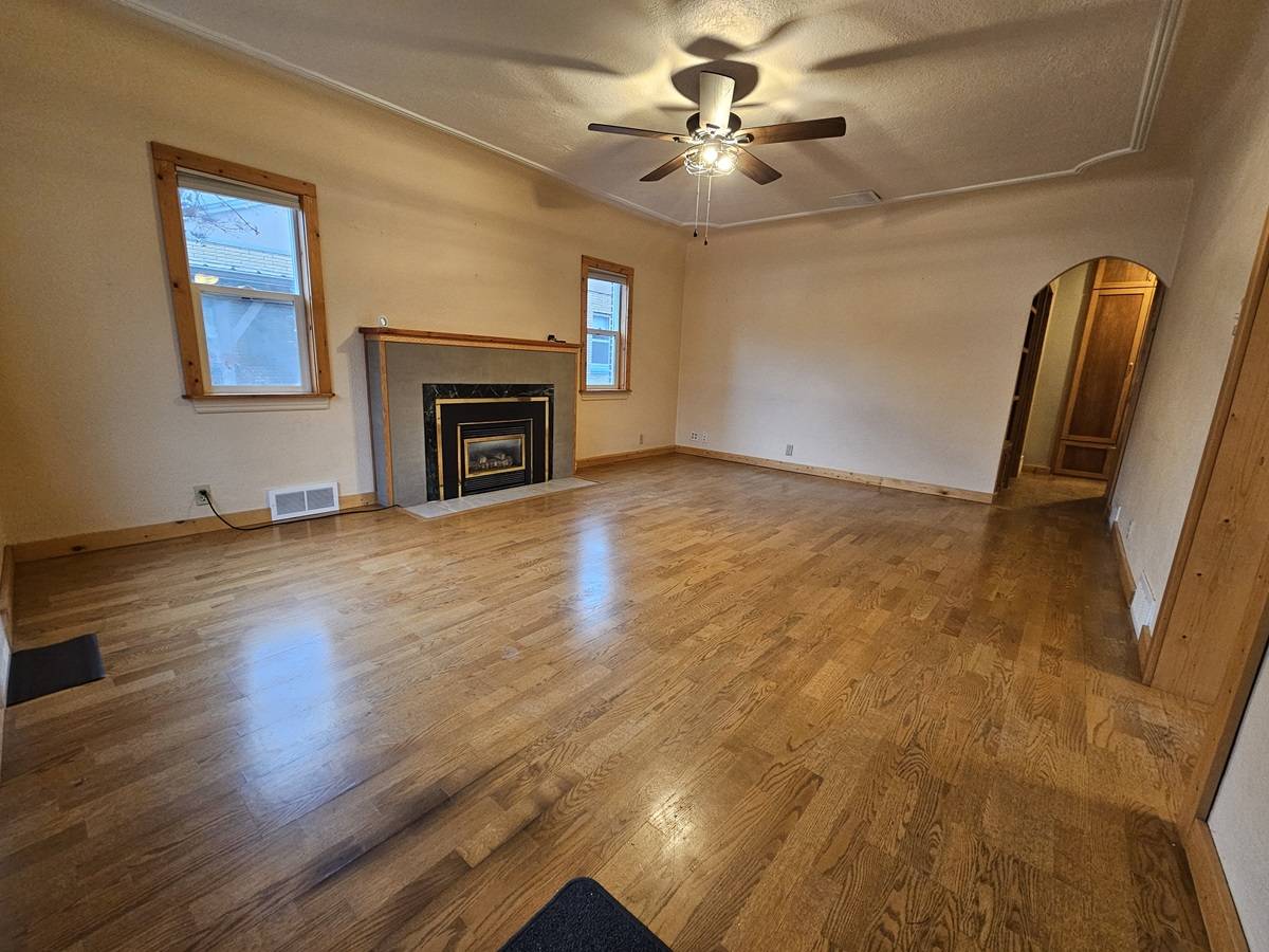 Missoula, MT 59801,1733 S 11th ST W