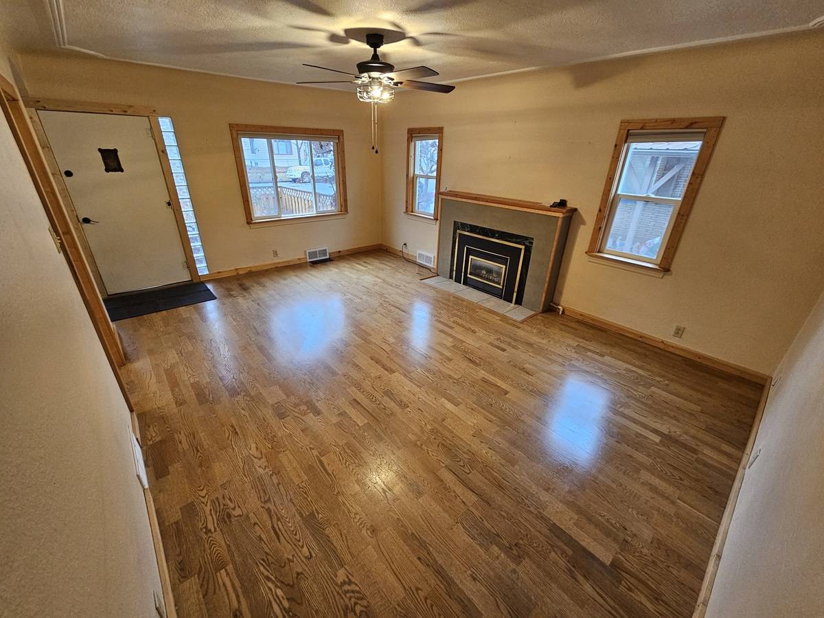 Missoula, MT 59801,1733 S 11th ST W