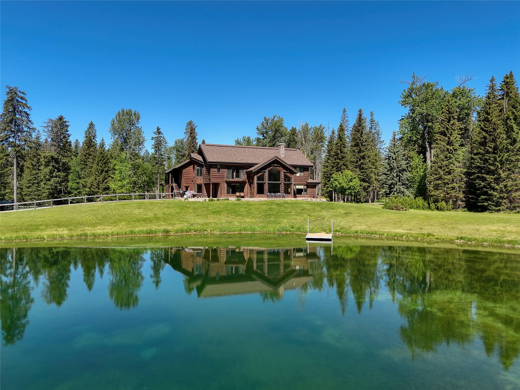 190 Black Bear LN, Bigfork, MT 59911