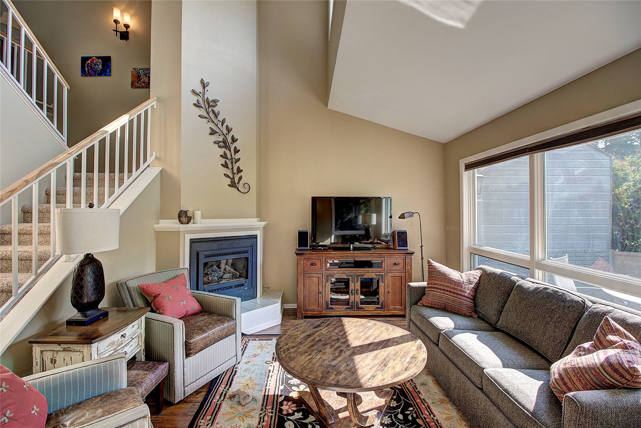 695 Saint Andrews DR, Columbia Falls, MT 59912