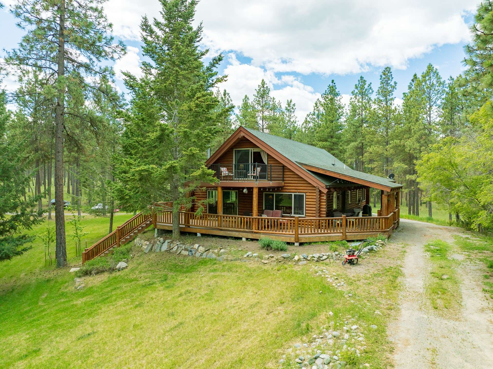 Eureka, MT 59917,5228 Sophie Lake RD