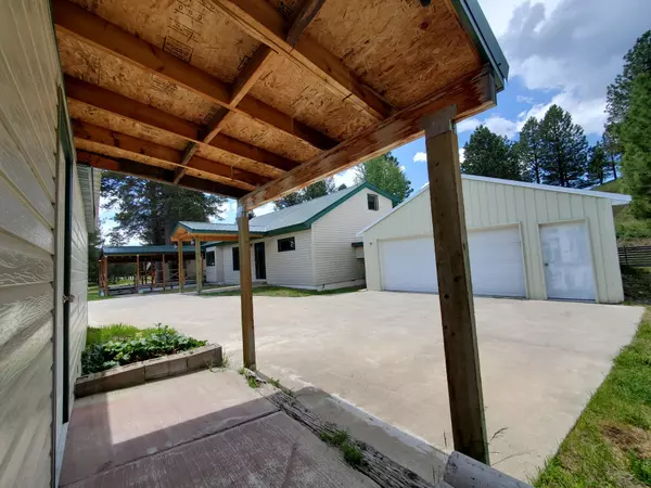 1830 Good News LN, Lincoln, MT 59639