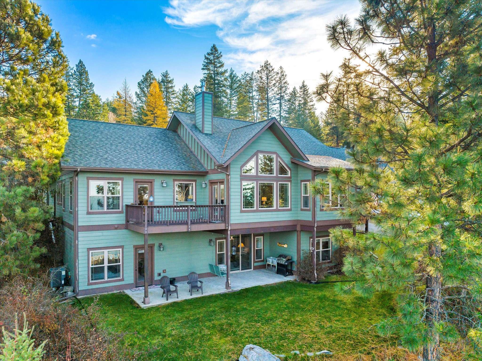 151 Whisper Ridge DR, Bigfork, MT 59911