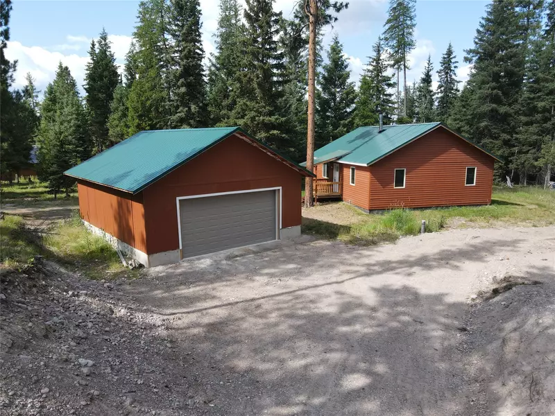 1025 Evergreen DR, Seeley Lake, MT 59868