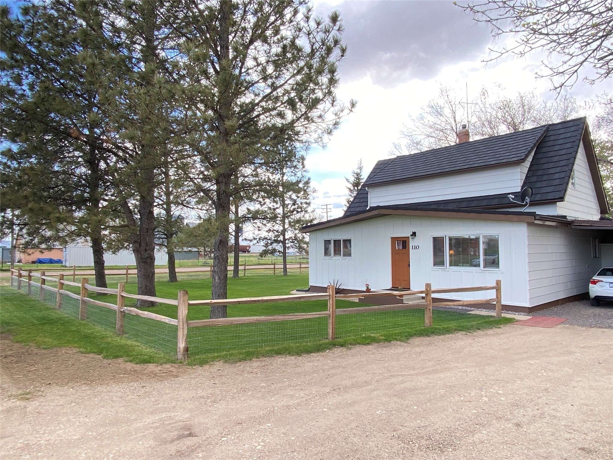 110 1st ST NW, Rudyard, MT 59540