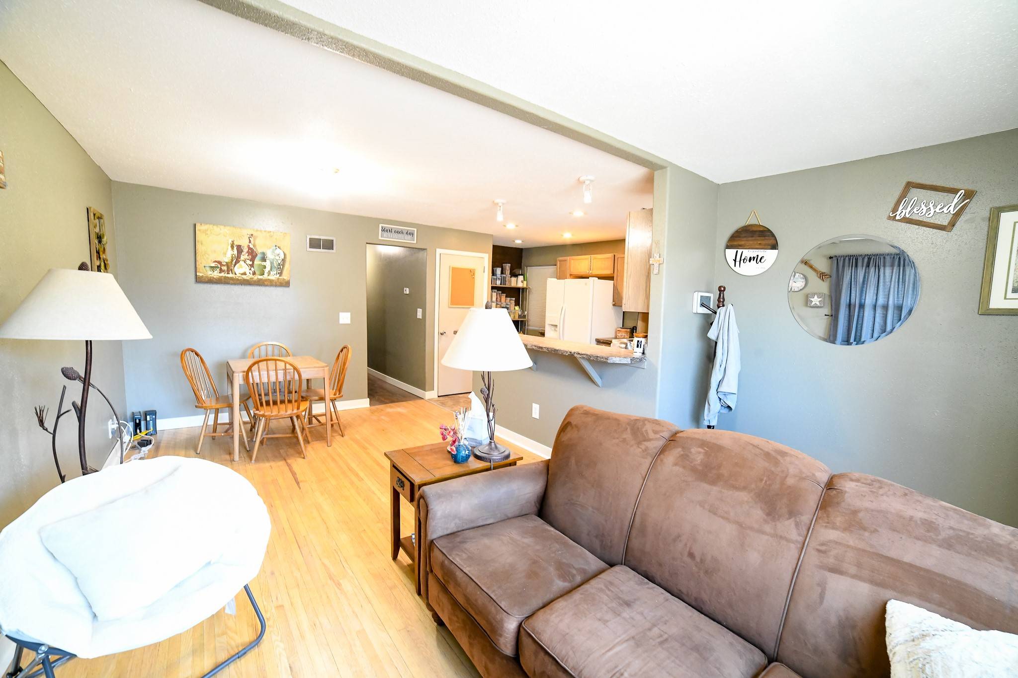 Great Falls, MT 59405,909 4th AVE S
