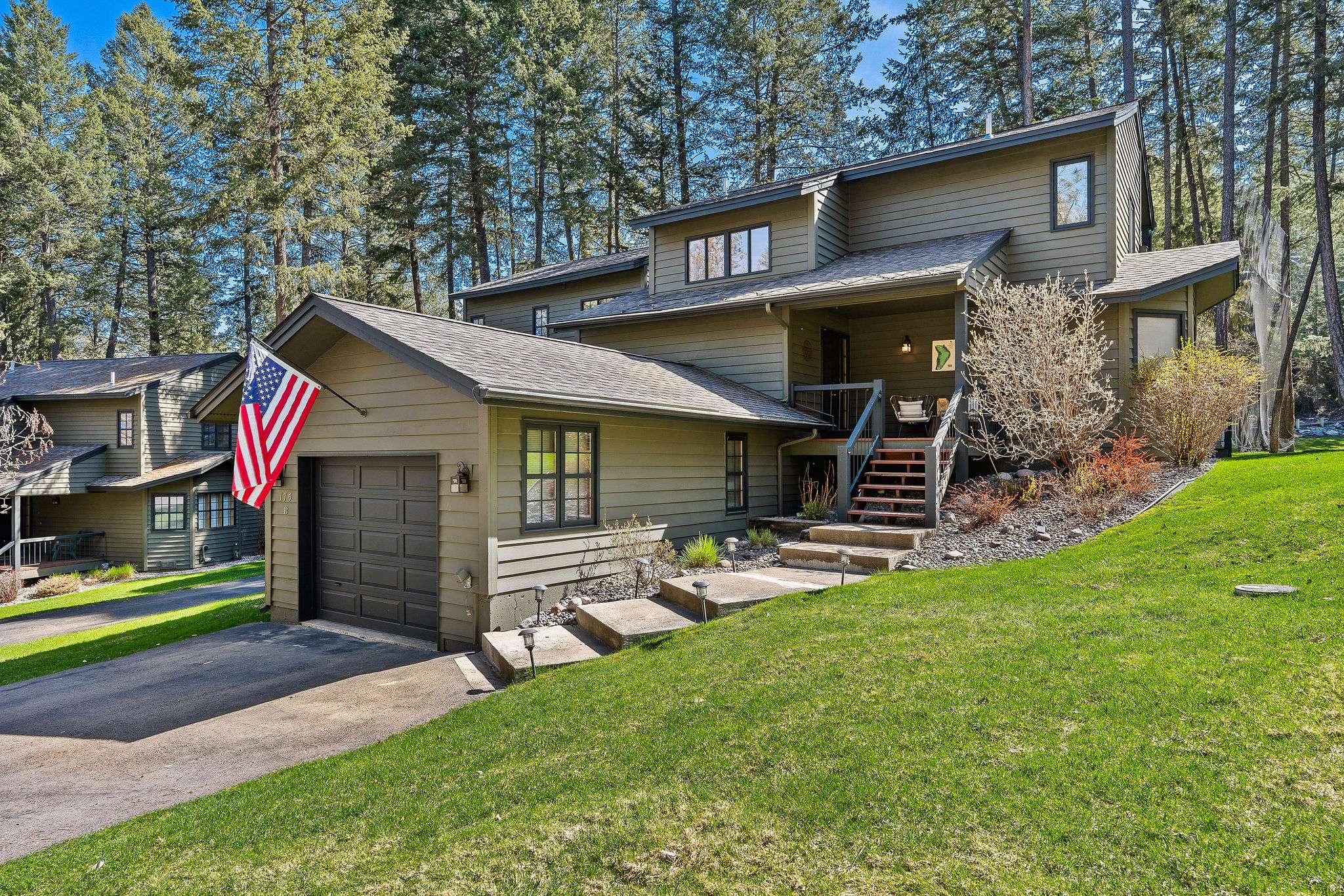 175B Eagle Bend DR, Bigfork, MT 59911