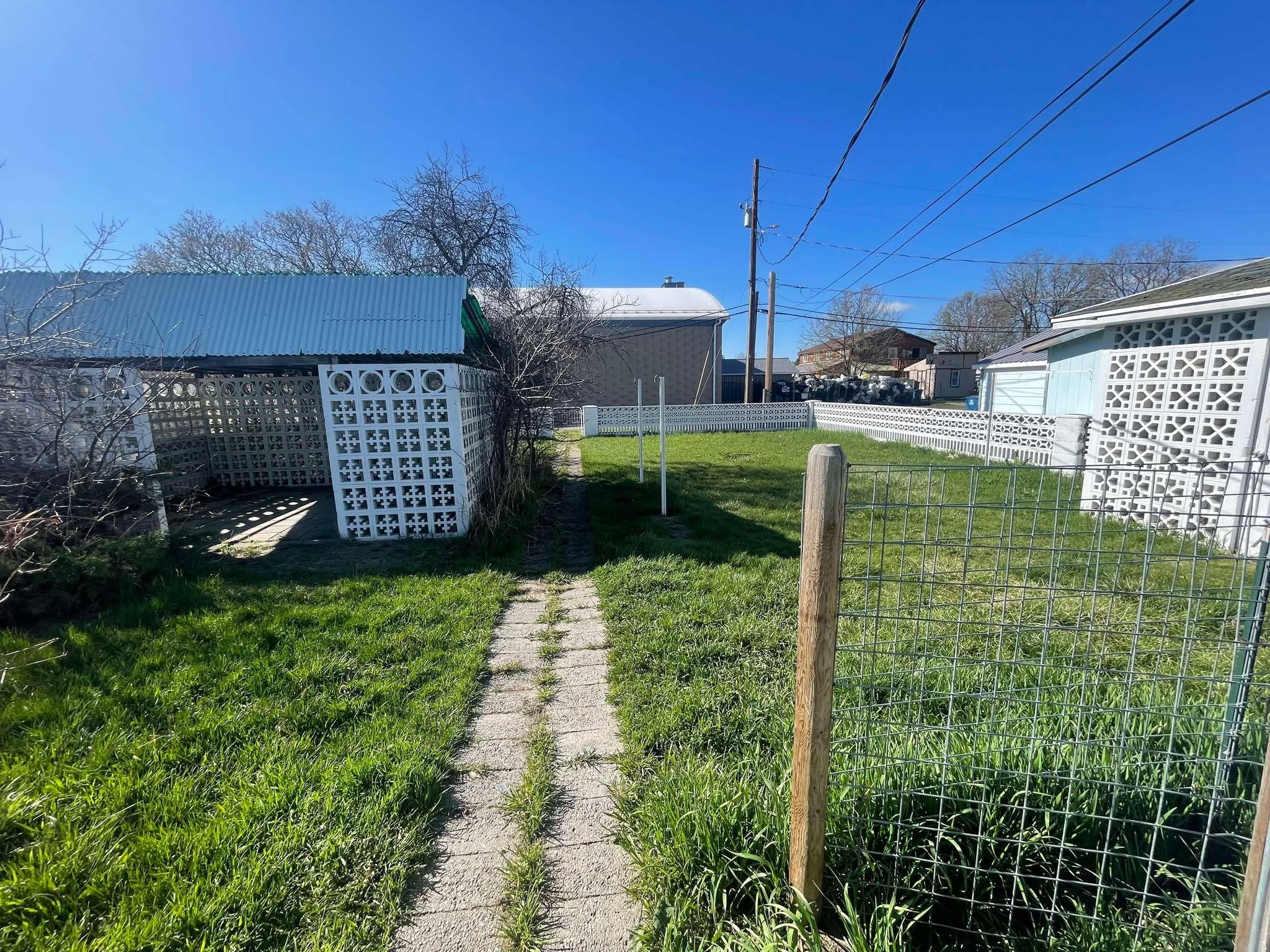 Polson, MT 59860,5 7th AVE W