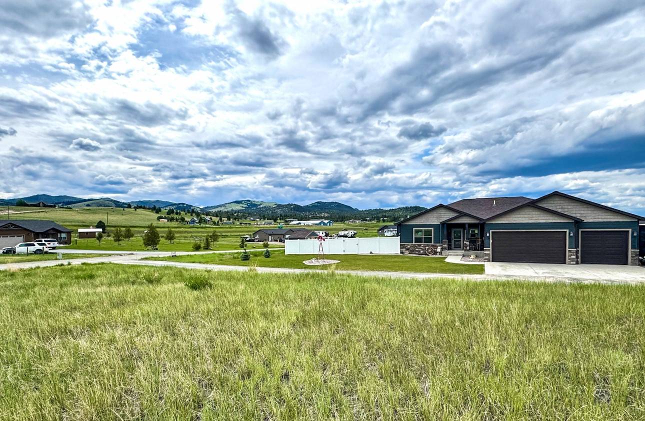 19 Country Meadow LN, Clancy, MT 59634