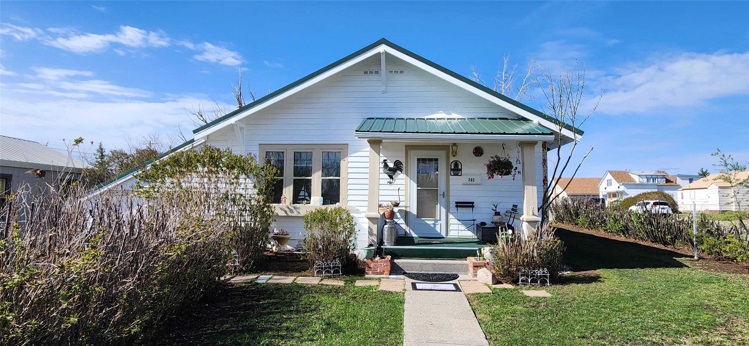 302 3rd ST SE, Cut Bank, MT 59427