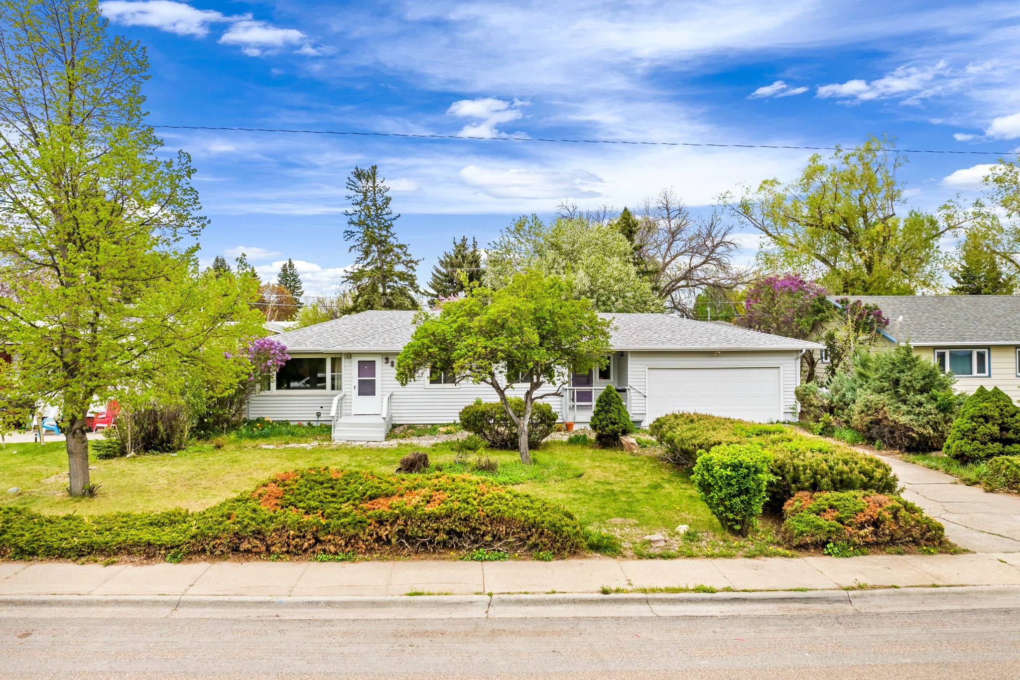 Great Falls, MT 59405,3808 6th AVE S