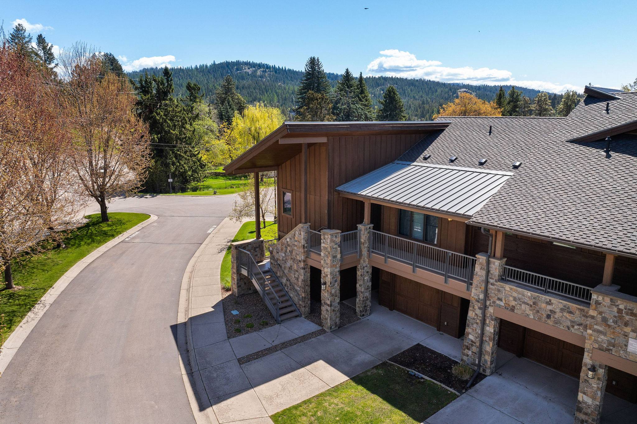 Bigfork, MT 59911,600 Grand DR #1