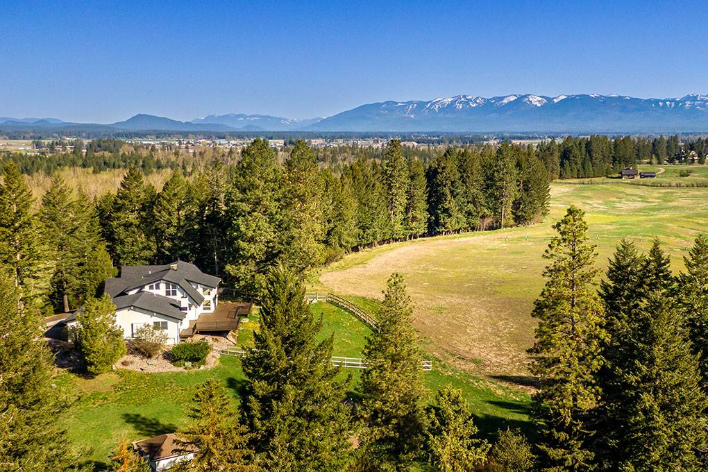Columbia Falls, MT 59912,560 Windfield LN