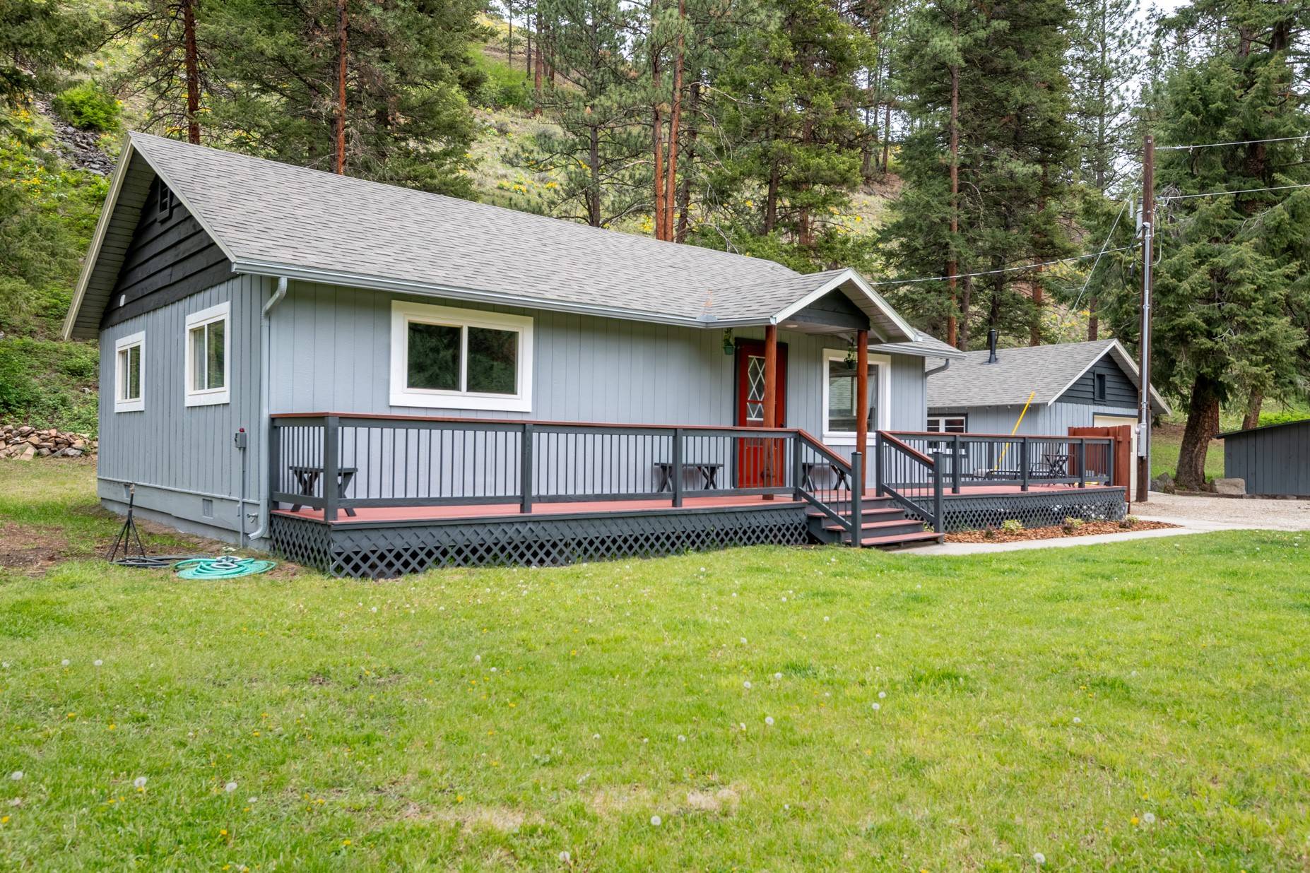 Conner, MT 59827,5552 US Hwy 93 S
