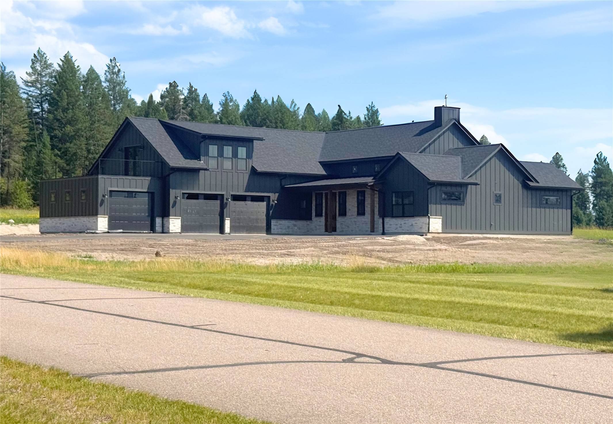 168 Wood Ridge DR, Columbia Falls, MT 59912