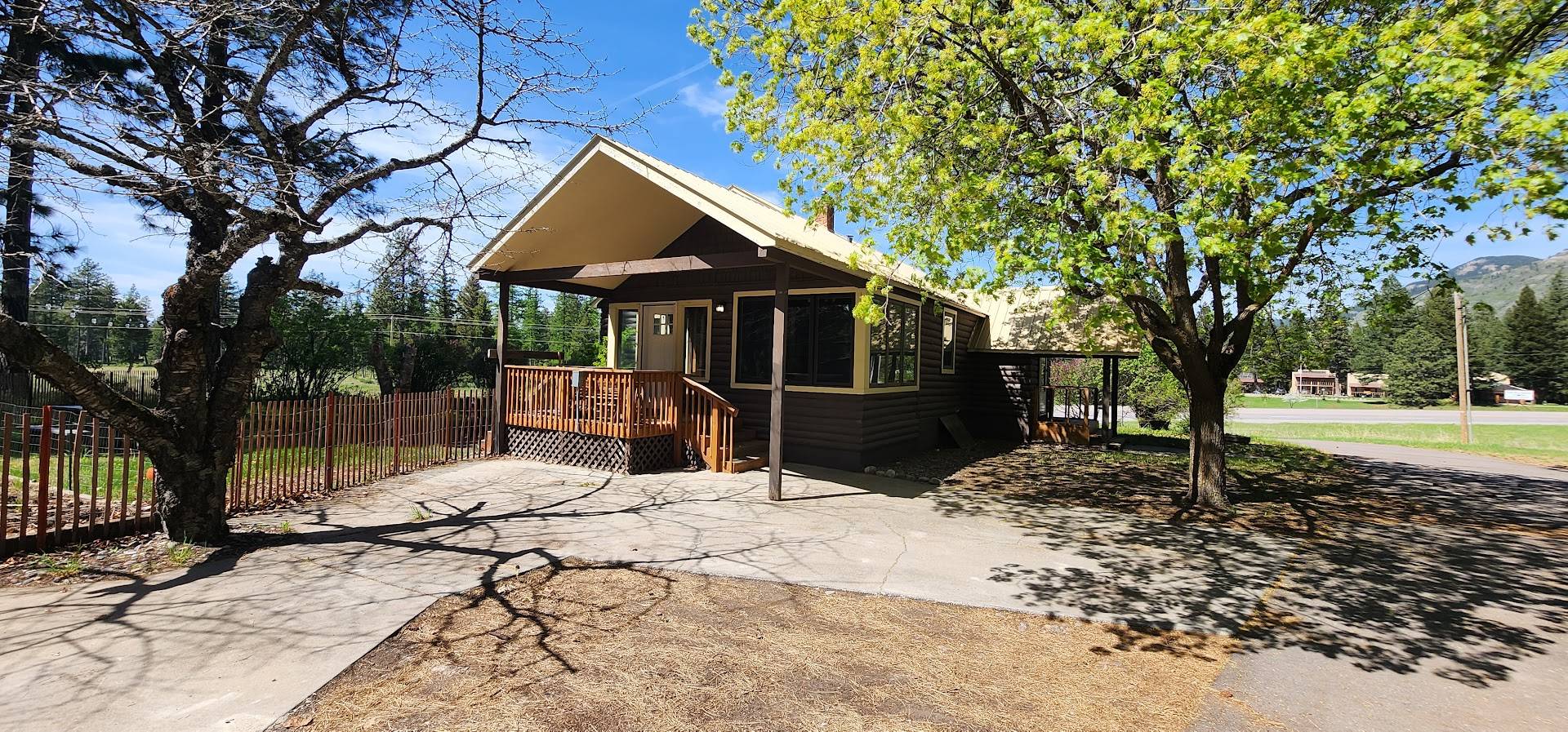 Columbia Falls, MT 59912,7605 Us Highway 2 E