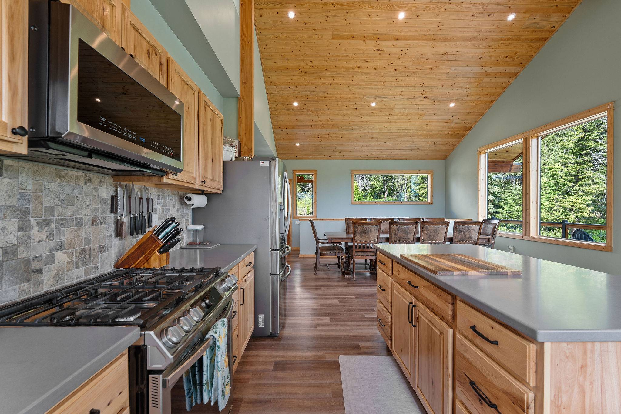 Kalispell, MT 59901,4111 Foothill RD