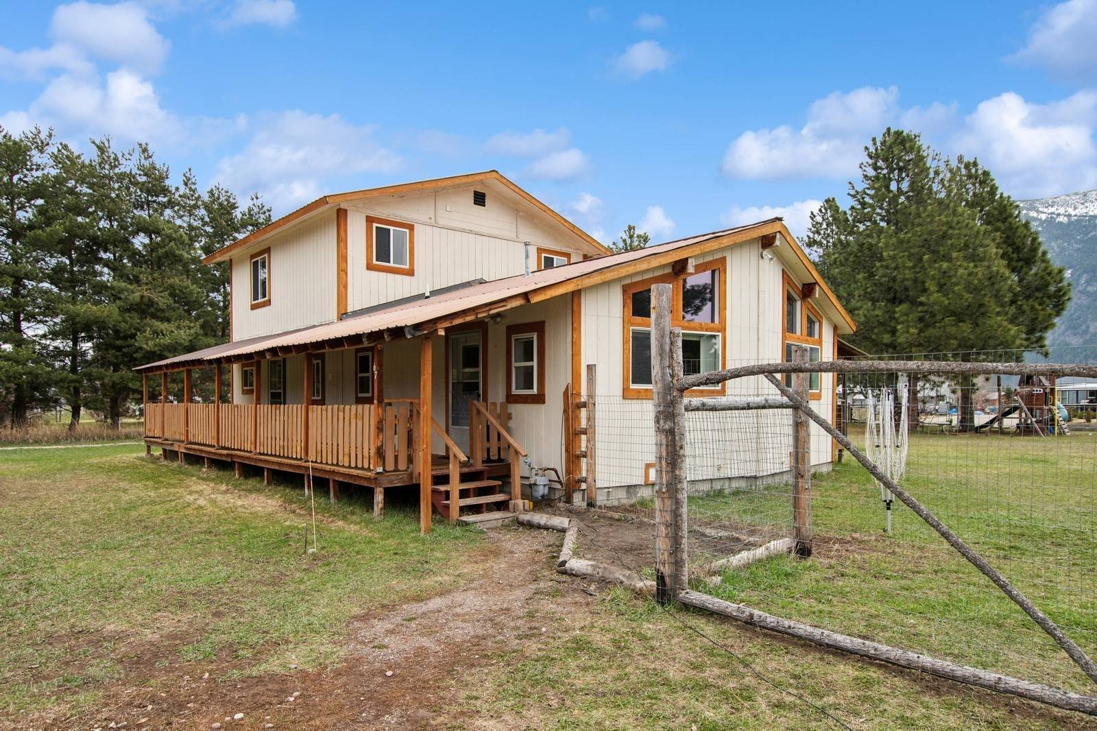Columbia Falls, MT 59912,67 Allen DR