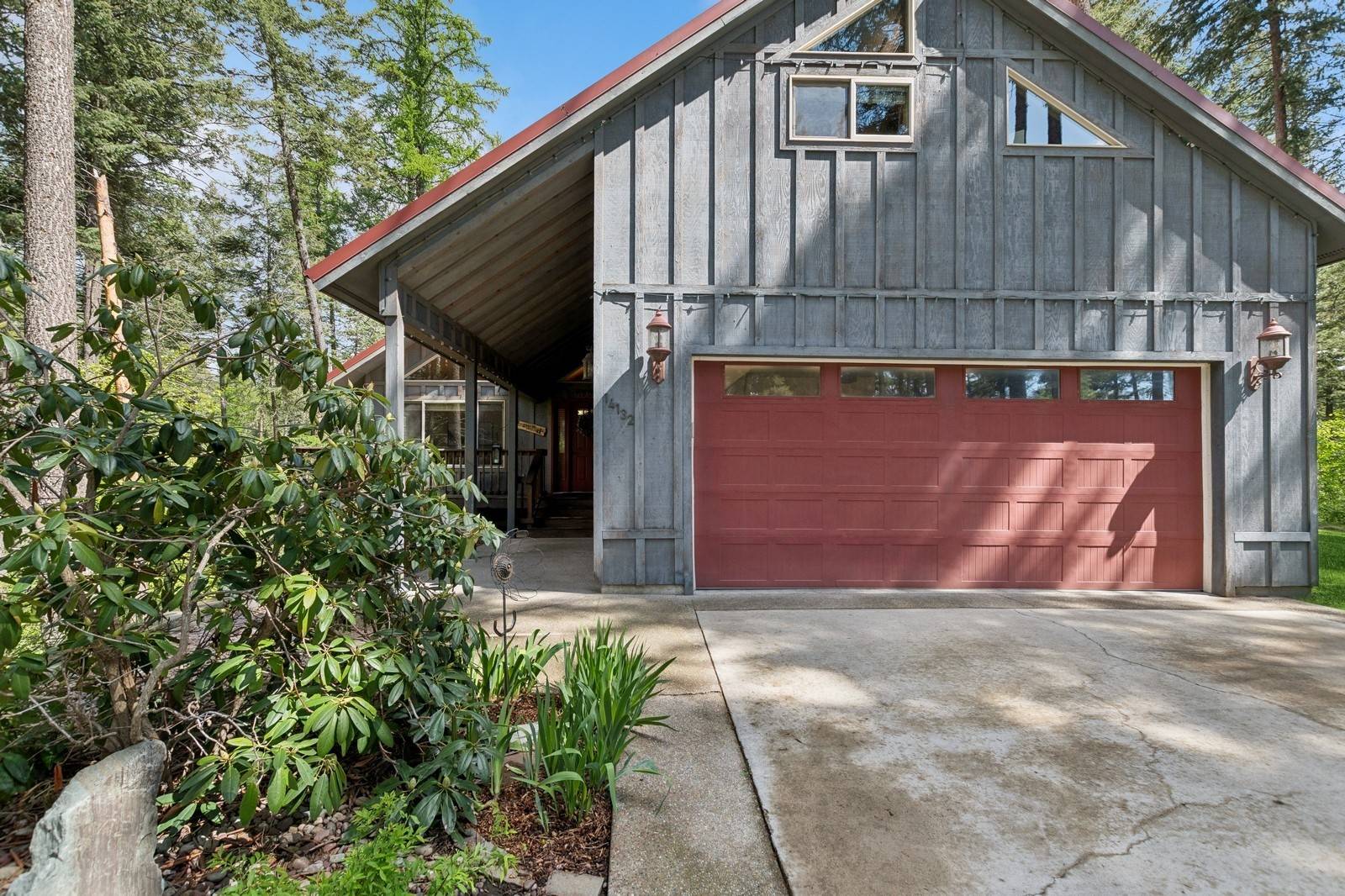 Bigfork, MT 59911,14132 Pine ST