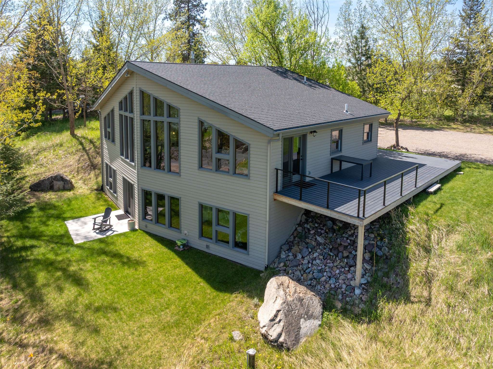 550 Talbot RD, Columbia Falls, MT 59912