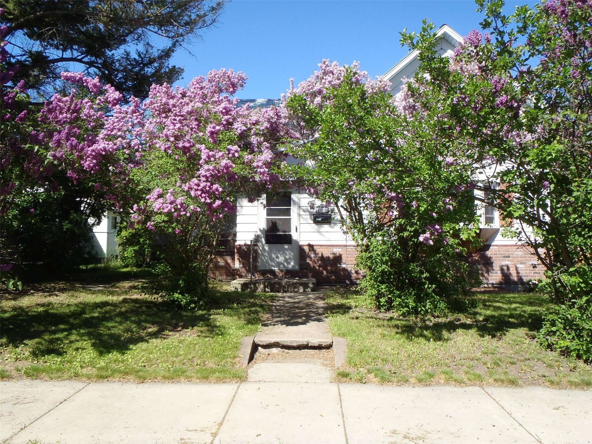 430 8th AVE W, Kalispell, MT 59901