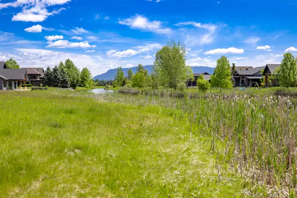 Whitefish, MT 59937,3061 River Lakes DR