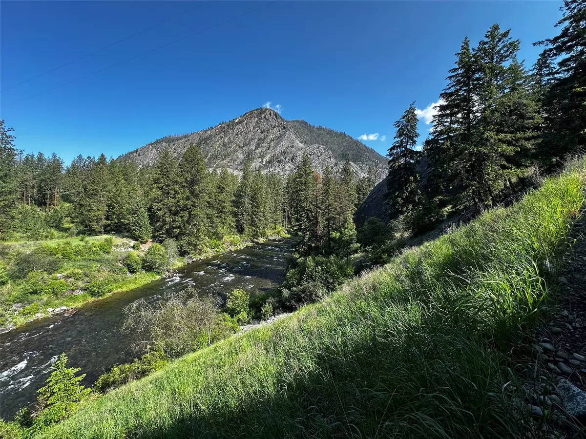 Thompson Falls, MT 59873,12 Trap Club LN