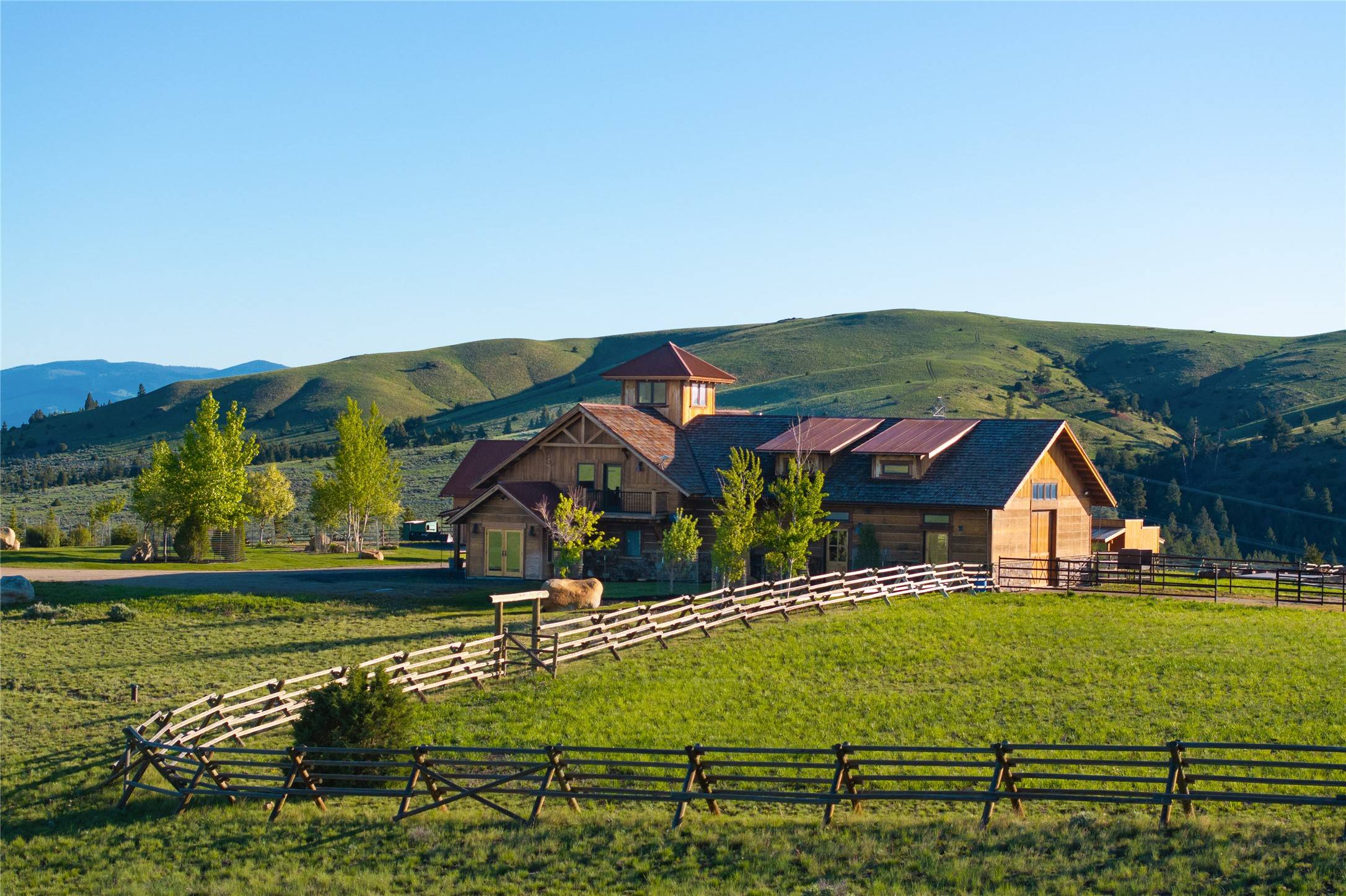 Deer Lodge, MT 59722,326 Rocky Mountain WAY