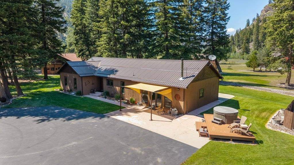 Clinton, MT 59825,706 Rock Creek RD
