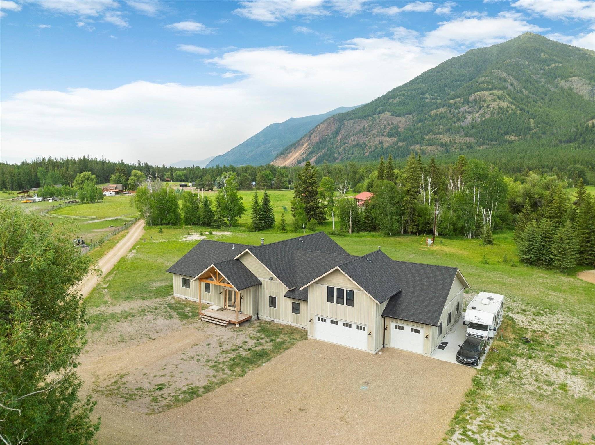 Columbia Falls, MT 59912,834 Blackmer LN