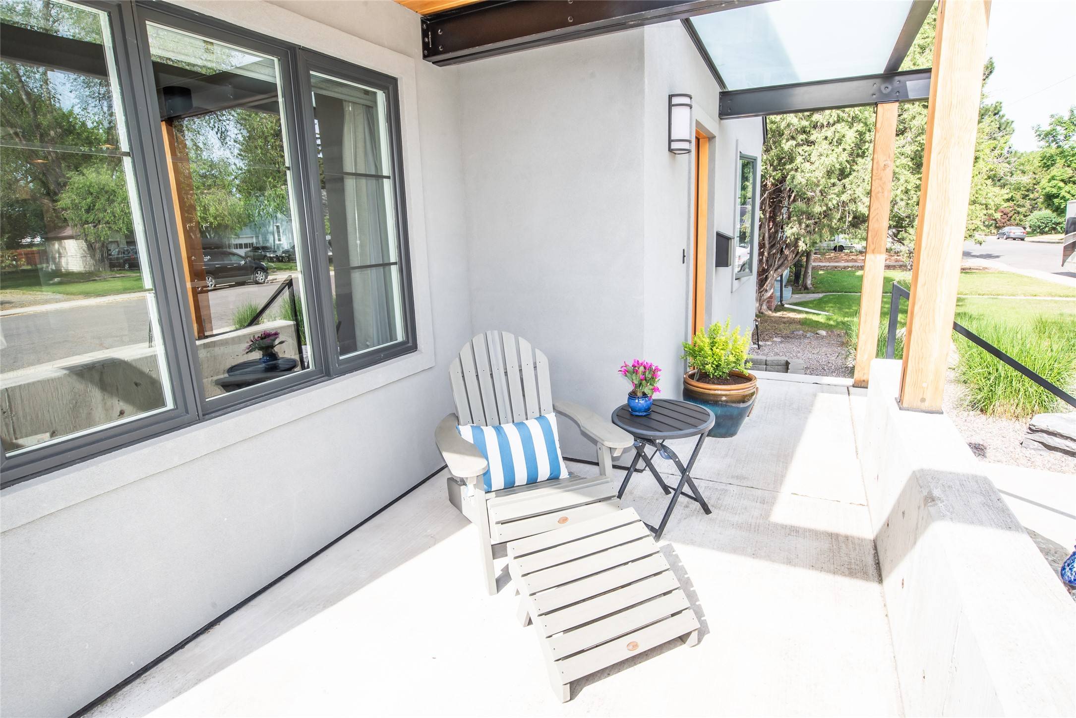 Missoula, MT 59801,121 North AVE W