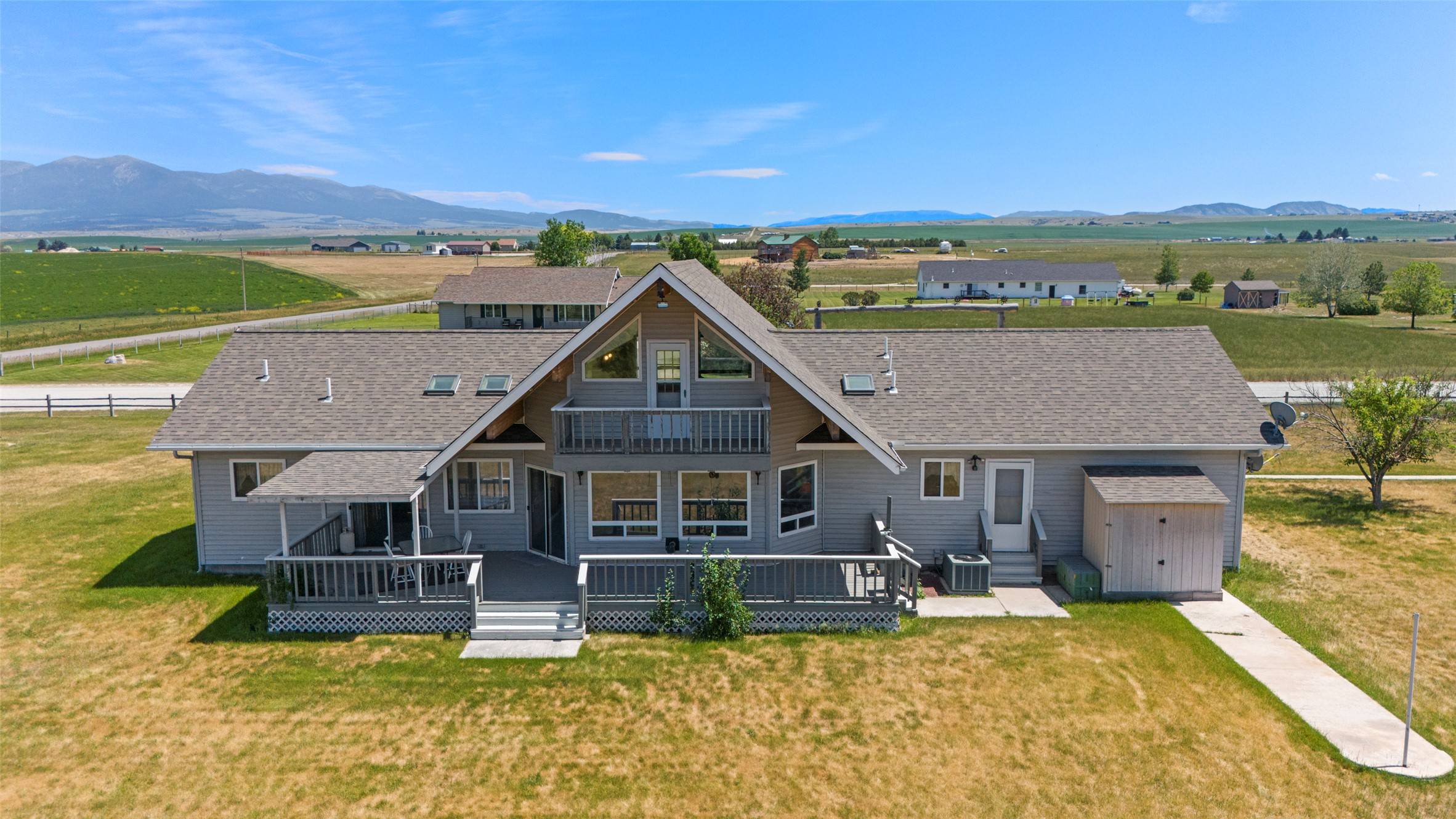 2 Sautter LN, Townsend, MT 59644