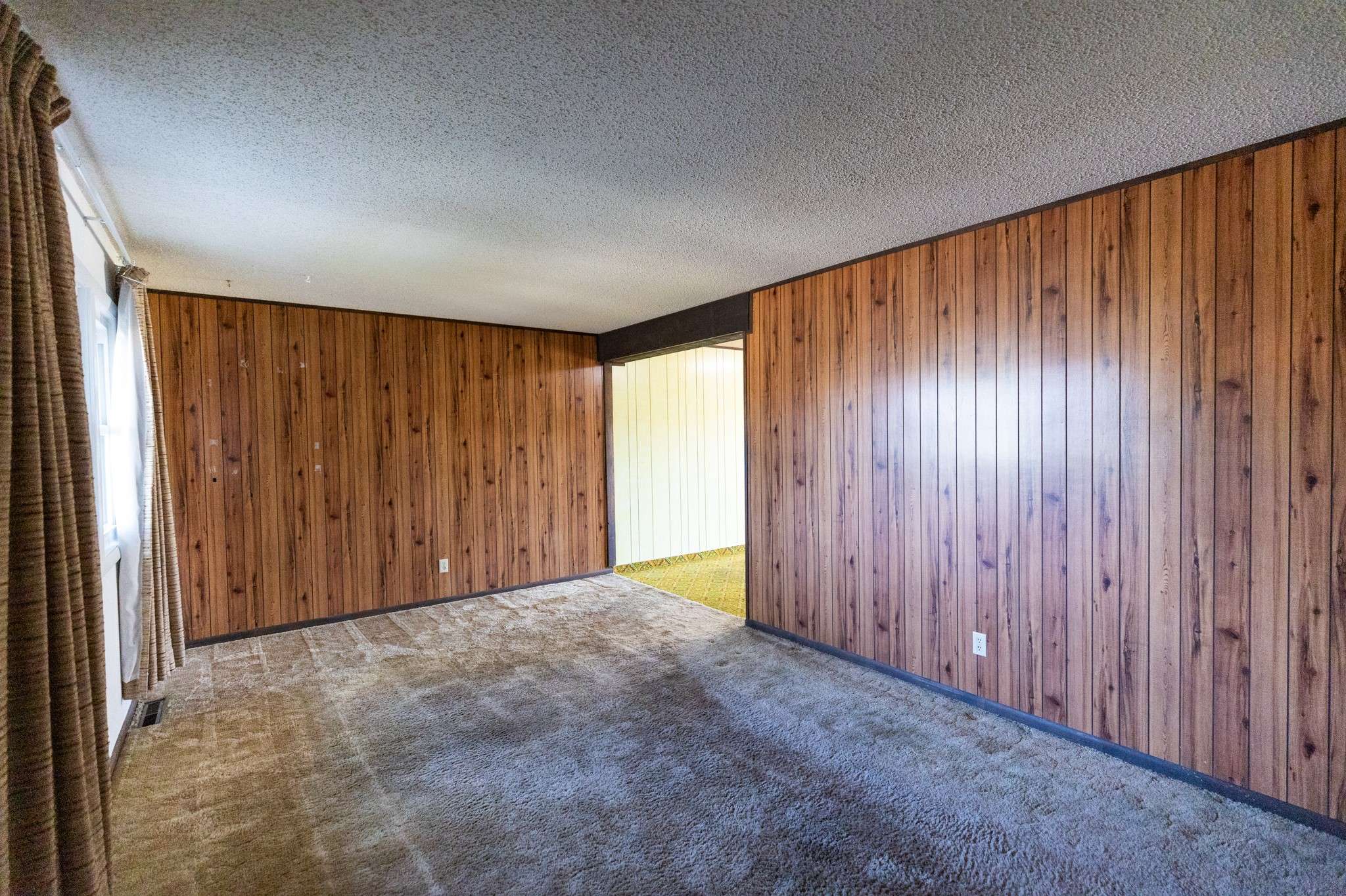 Great Falls, MT 59401,2917 8th AVE N