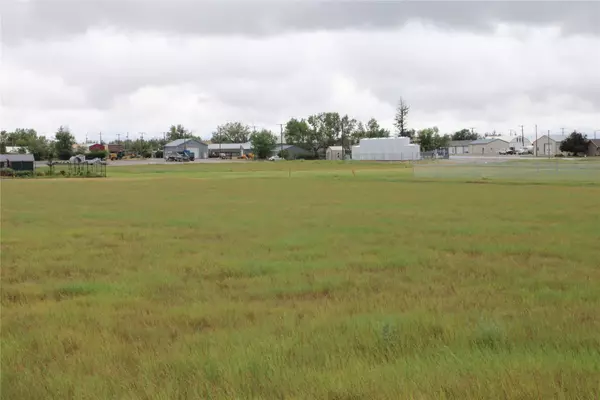 918 Dupuyer AVE, Valier, MT 59486