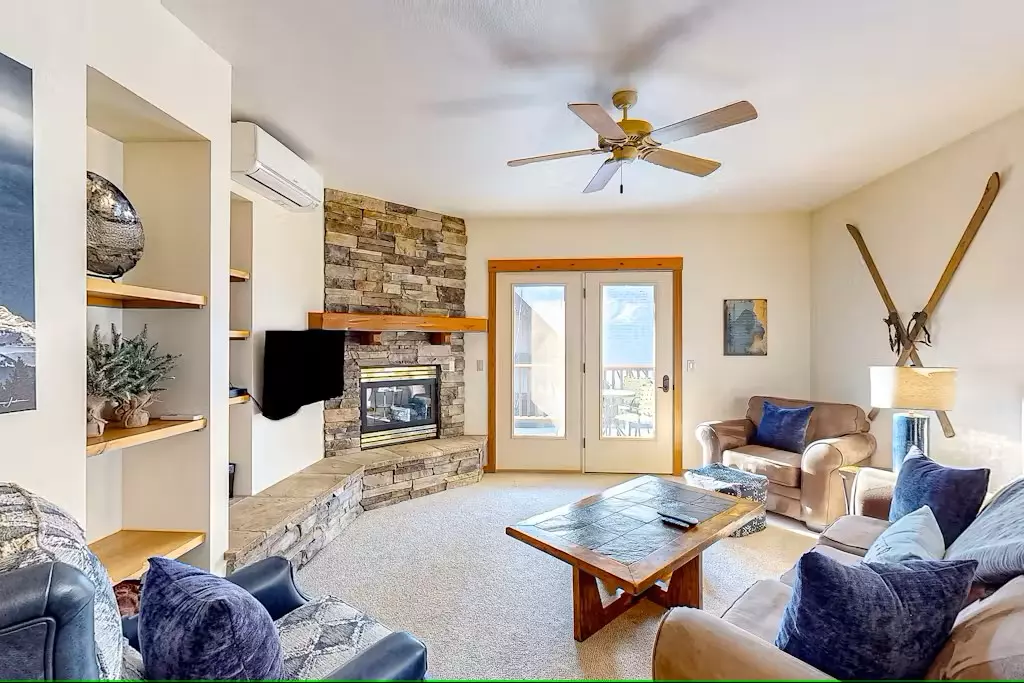 Whitefish, MT 59937,3832 Tamarack AVE #2B