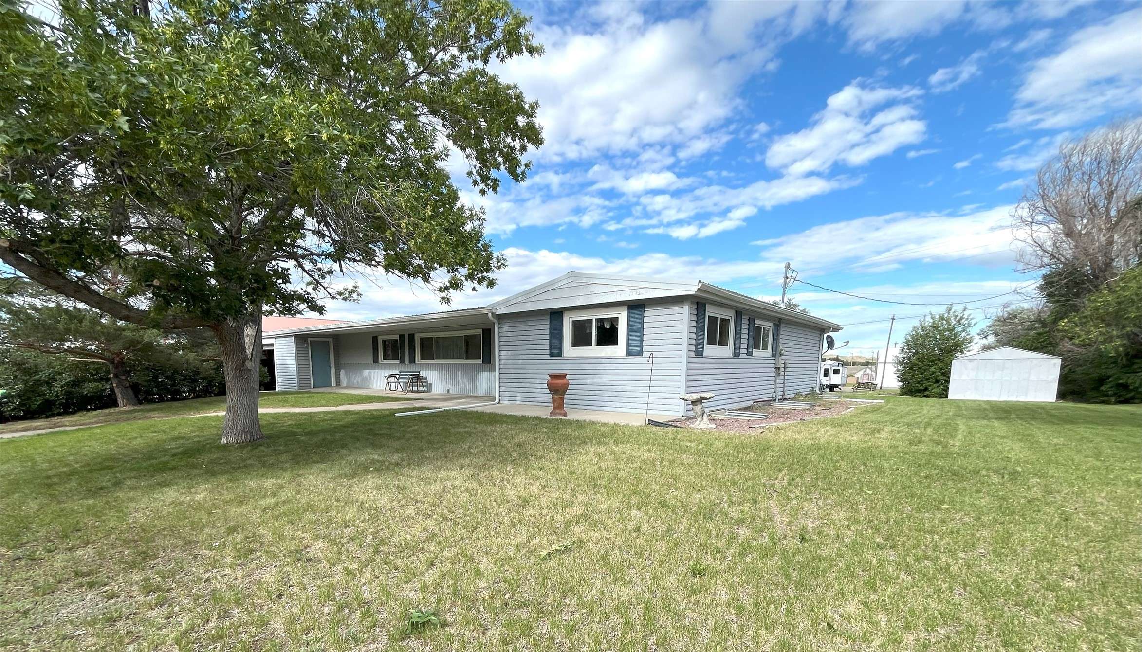 316 10th AVE N, Shelby, MT 59474
