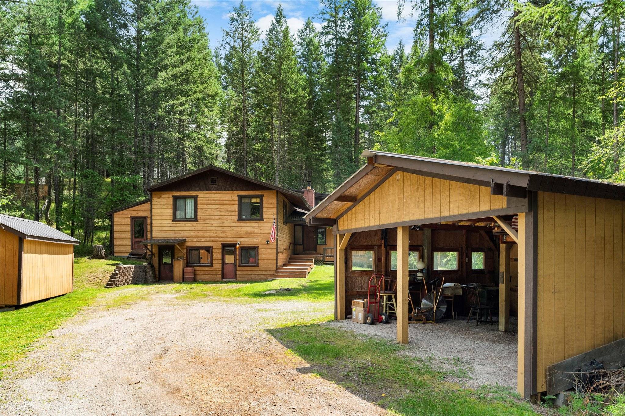 588 Peaceful DR, Bigfork, MT 59911
