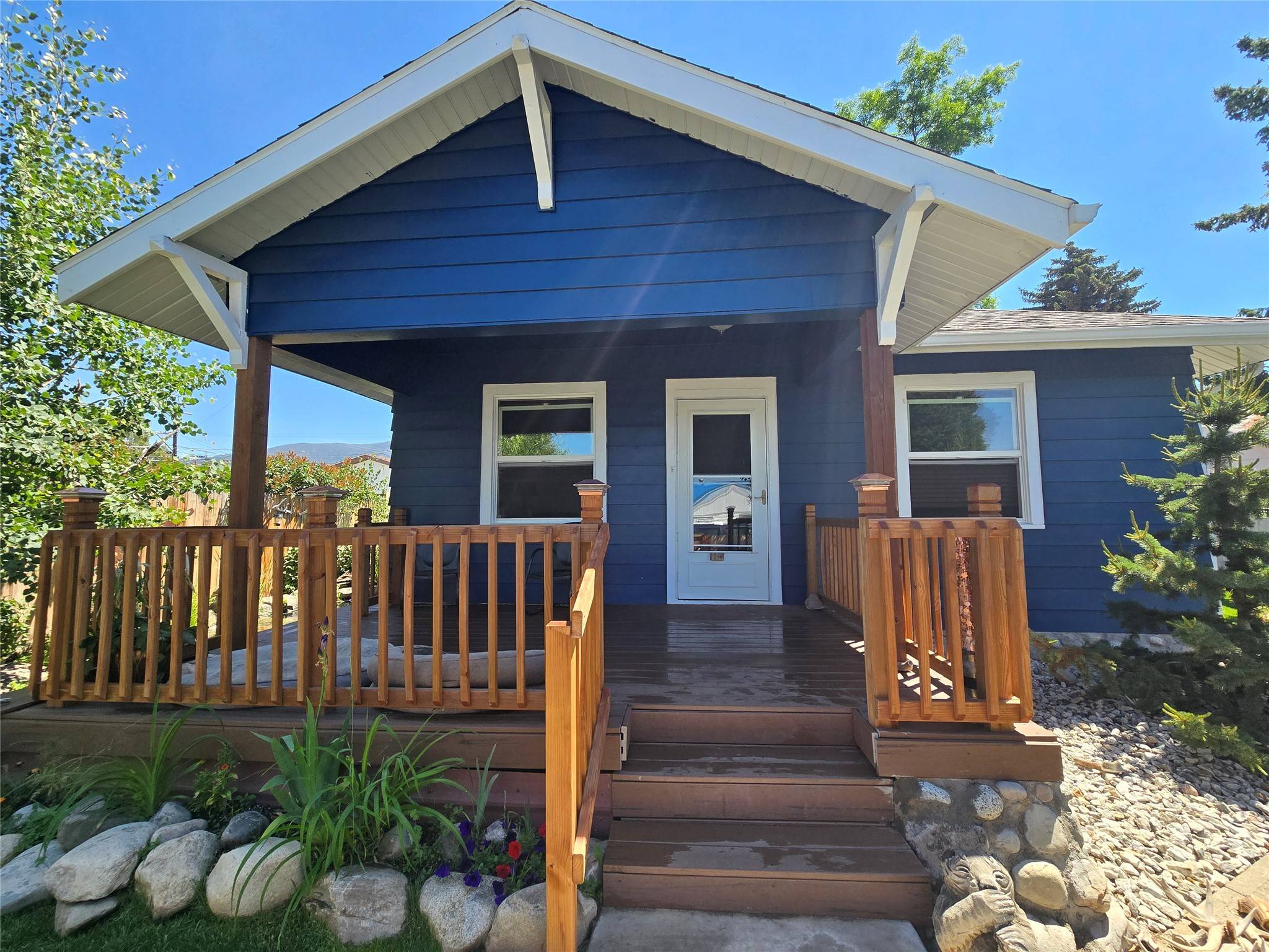 1906 Thomas AVE, Butte, MT 59701